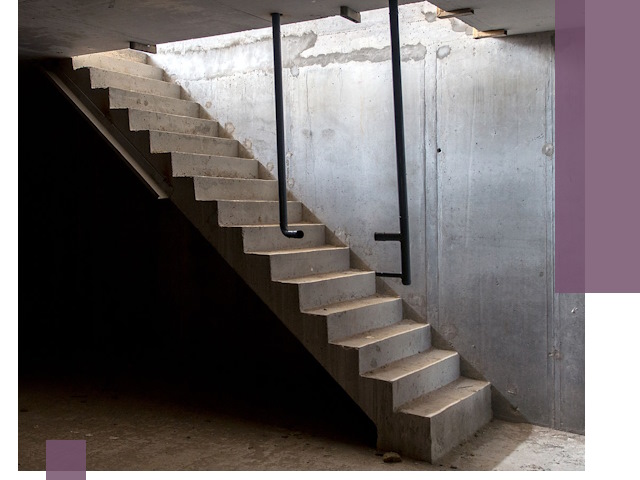 Изготовление и монтаж лестниц в подвале в Клине