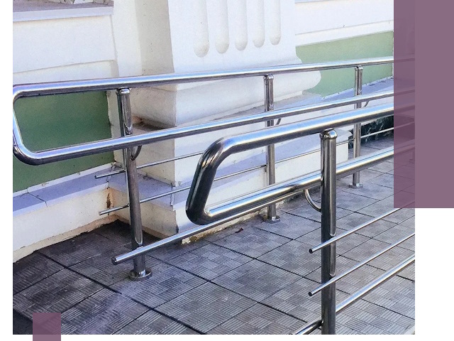 Ограждения пандусов из металла и нержавейки в Клине